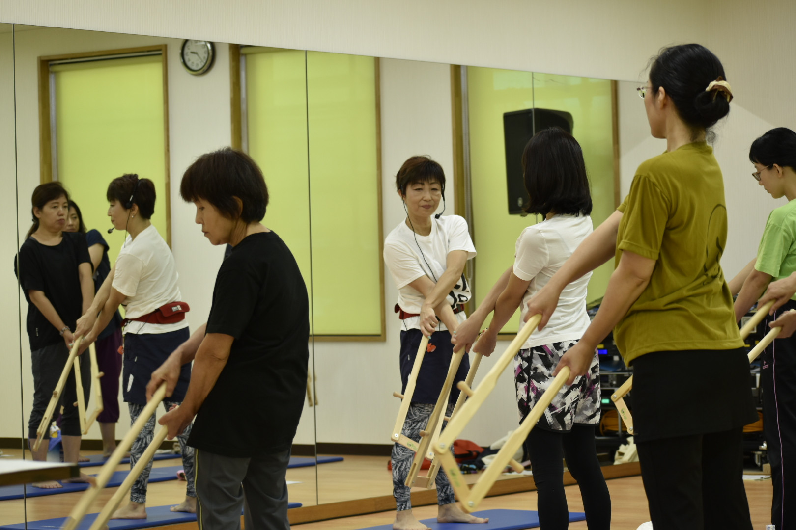 愛知県でインストラクターの求人『姿勢改善/加圧&ピラティス・ドッグヨガ   One』